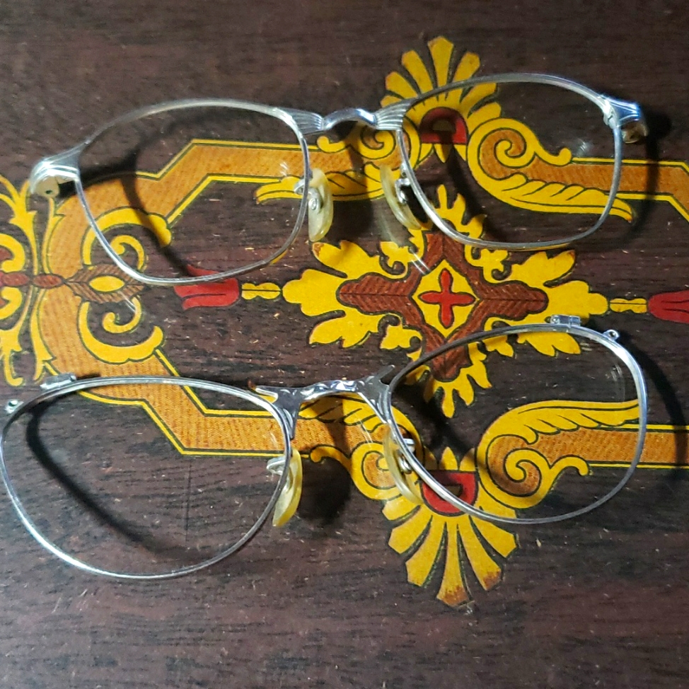 Vtg Frames